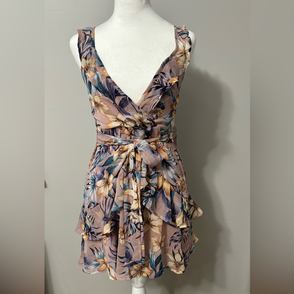 Beautiful flowered Blashe dress, size small. NWT